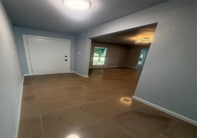 Photo 4 of Single family home for sale at 14875 Estrellita Dr, Houston, TX 77060 | MLS# 8347015 | Listing updated on 2026-09-03