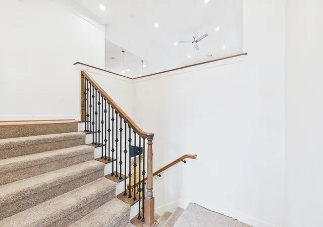 Photo 3 of Single family home for sale at 10818 Almeda Park Dr, Houston, TX 77045 | MLS# 33196148 | Listing updated on 2026-09-26