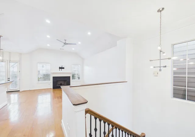 Photo 3 of Single family home for sale at 10818 Almeda Park Dr, Houston, TX 77045 | MLS# 33196148 | Listing updated on 2026-09-26