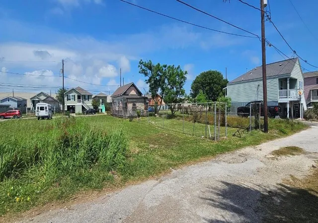 Land for sale at 0 Church St, Galveston, TX 77550 | MLS# 3076185