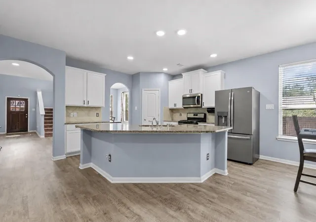 Photo 3 of Single family home for sale at 28619 Riverside Crst Ln, Huffman, TX 77336 | MLS# 47807912 | Listing updated on 2026-09-17