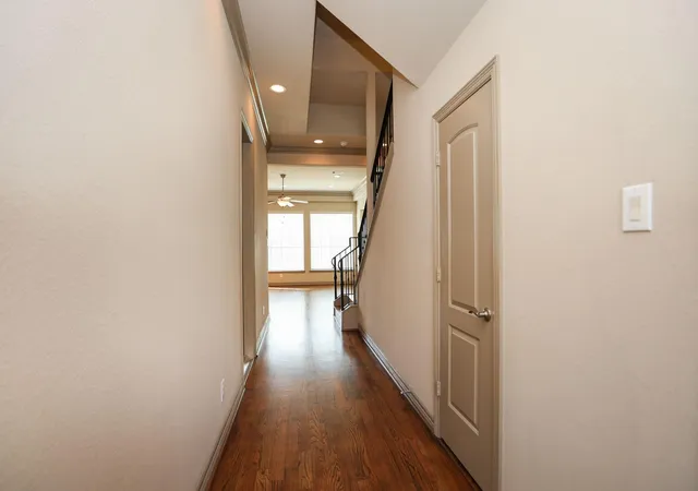 Photo 2 of Single family home for sale at 6705 Woodbend Park S, Houston, TX 77055 | MLS# 21532717 | Listing updated on 2026-09-23