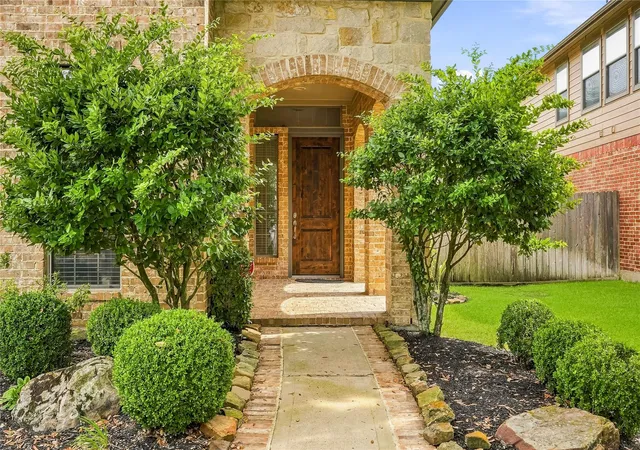 Photo 3 of Single family home for sale at 18323 E Laura Shore Dr, Cypress, TX 77433 | MLS# 95463581 | Listing updated on 2026-09-12