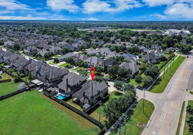 Photo 2 of Single family home for sale at 3421 Brentwood Ln, Pearland, TX 77581 | MLS# 70896874 | Listing updated on 2026-09-26