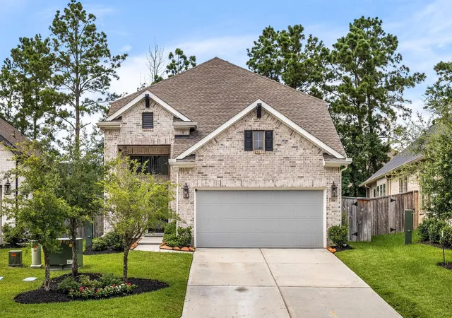 Photo 3 of Single family home for sale at 318 N Cascade Hts Dr, Montgomery, TX 77316 | MLS# 18074052 | Listing updated on 2026-09-09