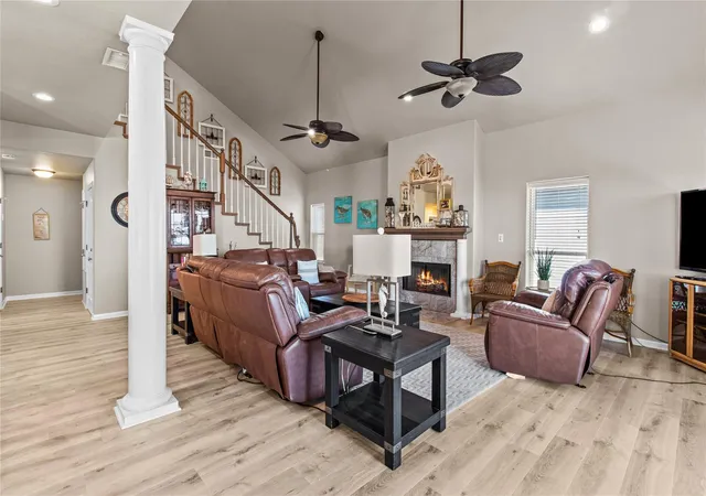 Photo 4 of Single family home for sale at 23313 San Luis Pass Rd, Galveston, TX 77554 | MLS# 93249385 | Listing updated on 2026-09-06