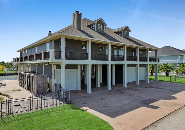 Photo 3 of Single family home for sale at 1239 Lagoon Dr, Port Bolivar, TX 77650 | MLS# 71232094 | Listing updated on 2026-09-09