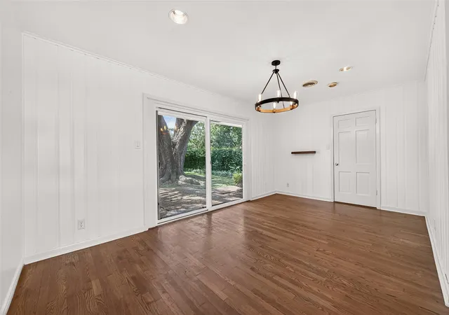 Photo 3 of Single family home for sale at 4617 Waycross Dr, Houston, TX 77035 | MLS# 40598378 | Listing updated on 2026-09-19