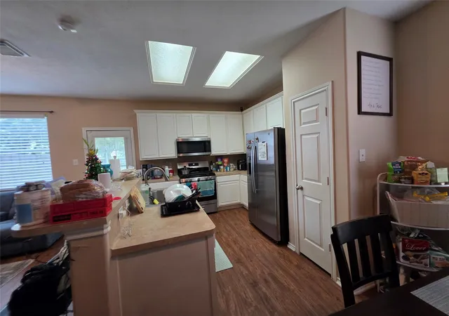 Photo 3 of Single family home for sale at 3409 Victorian Manor Ln, Houston, TX 77047 | MLS# 93182587 | Listing updated on 2026-09-05