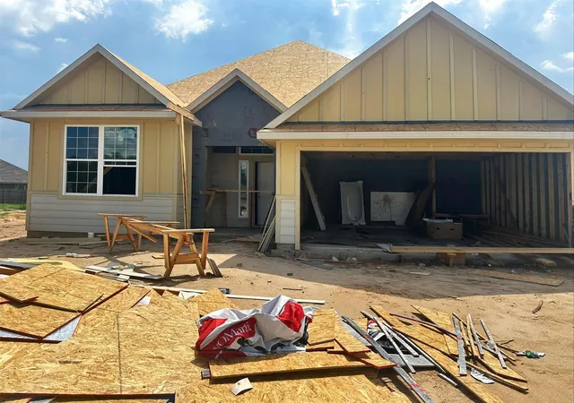 Single family home for sale at 126 Lacebark Loop, Huntsville, TX 77320 | MLS# 28718078 | Listing updated on 2026-09-19