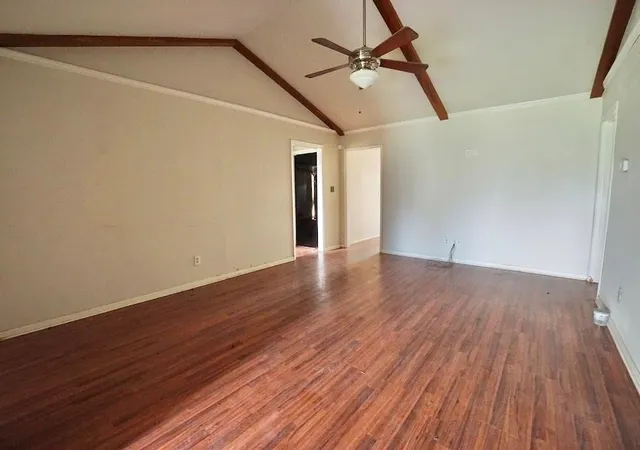 Photo 3 of Single family home for sale at 324 Pine St, Lake Jackson, TX 77566 | MLS# 4881447 | Listing updated on 2026-09-15