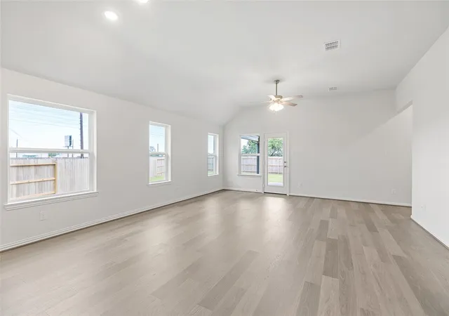 Photo 3 of Single family home for sale at 1231 Kennesaw Dr, College Station, TX 77845 | MLS# 34457065 | Listing updated on 2026-09-26