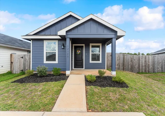 Photo 2 of Single family home for sale at 12359 Sword Point Ct, Willis, TX 77378 | MLS# 39050168 | Listing updated on 2026-09-25