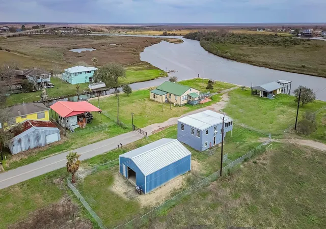 Photo 3 of Single family home for sale at 4620 County Rd 459b, Freeport, TX 77541 | MLS# 25214712 | Listing updated on 2026-10-05