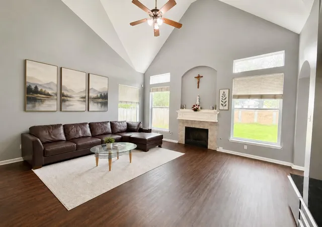 Photo 1 of Single family home for sale at 8418 Manassas Ln, Houston, TX 77083 | MLS# 98029827 | Listing updated on 2026-09-17