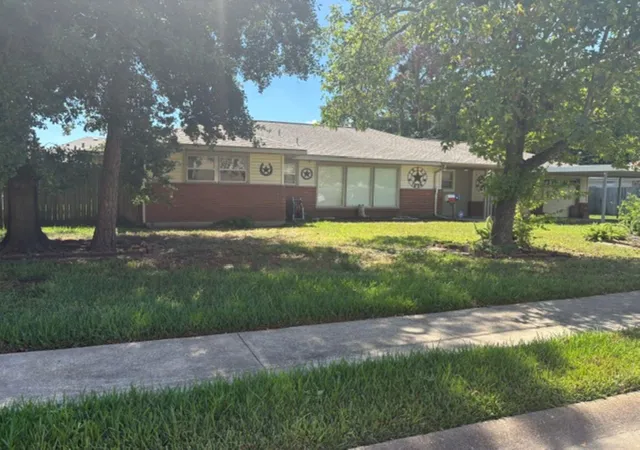Photo 1 of Sale Pending at 116 W 5th Street, Deer Park, TX 77536 | MLS# 80355908 | Listing updated on 2026-10-02