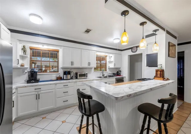Photo 3 of Single family home for sale at 5519 Cheshire Ln, Houston, TX 77092 | MLS# 77912687 | Listing updated on 2026-09-12
