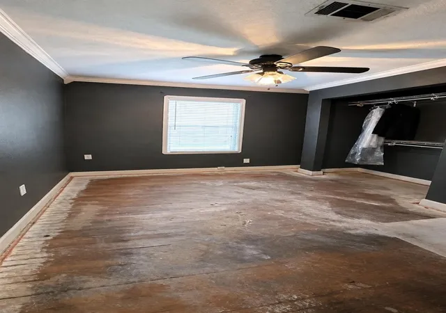 Photo 4 of Single family home for sale at 1415 Maroby St, Houston, TX 77017 | MLS# 31853857 | Listing updated on 2026-09-03