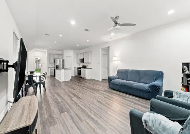 Photo 3 of Single family home for sale at 4984 Pismo Ray Dr, Katy, TX 77493 | MLS# 92822293 | Listing updated on 2026-10-06