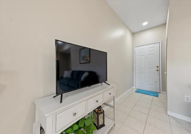 Photo 4 of Condo for sale at 12565 Melville Dr #114, Montgomery, TX 77356 | MLS# 37977134 | Listing updated on 2026-09-24