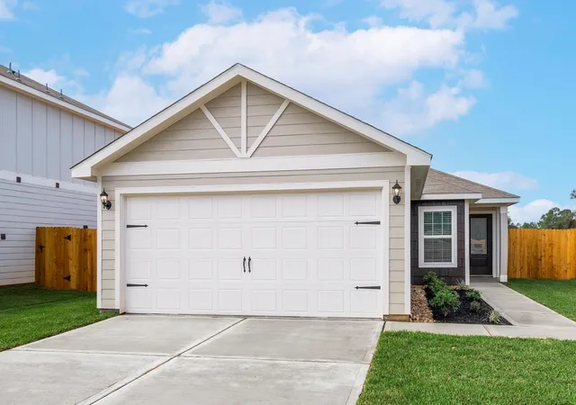 Photo 1 of Sale Pending at 15878 Berry Hl Dr, Conroe, TX 77303 | MLS# 62026246 | Listing updated on 2026-09-15
