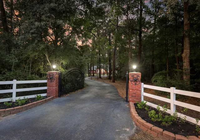 Photo 2 of Single family home for sale at 10857 Lake Forest Dr, Conroe, TX 77384 | MLS# 22613660 | Listing updated on 2026-09-13