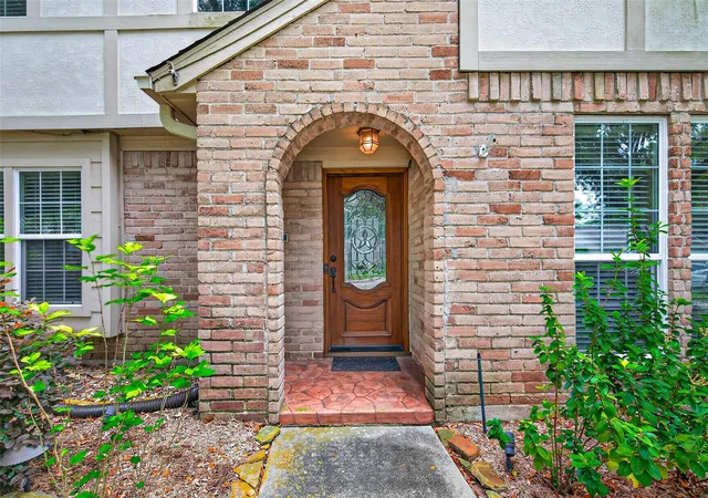 Photo 3 of Single family home for sale at 16217 Lakeview Dr, Jersey Village, TX 77040 | MLS# 50682931 | Listing updated on 2026-09-20