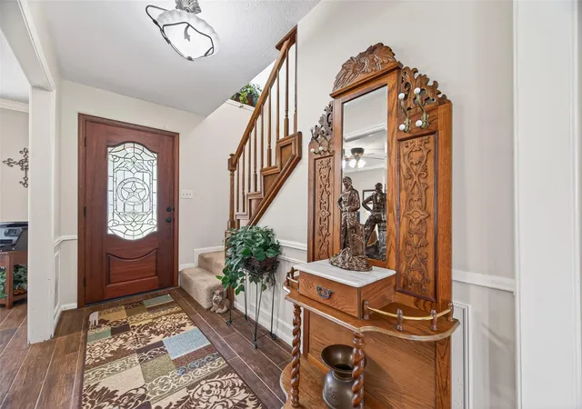 Photo 3 of Single family home for sale at 16217 Lakeview Dr, Jersey Village, TX 77040 | MLS# 50682931 | Listing updated on 2026-09-20