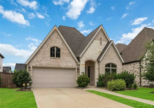 Photo 2 of Single family home for sale at 16903 Lupine Meadow Ln, Humble, TX 77346 | MLS# 77946082 | Listing updated on 2026-09-11