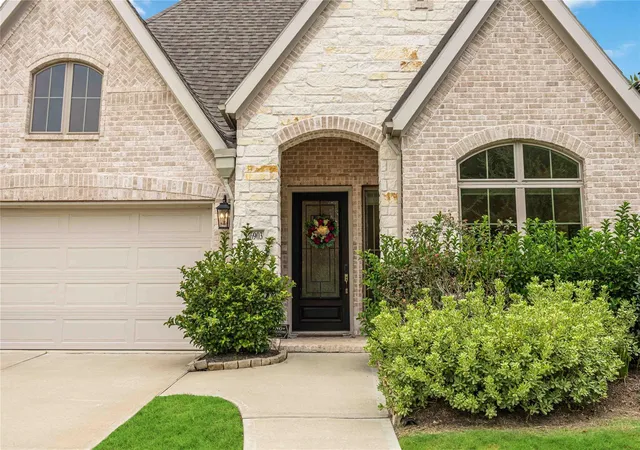 Photo 3 of Single family home for sale at 16903 Lupine Meadow Ln, Humble, TX 77346 | MLS# 77946082 | Listing updated on 2026-09-11
