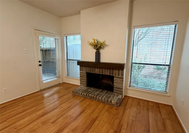 Photo 3 of Condo for sale at 7900 N Stadium Dr #87, Houston, TX 77030 | MLS# 98232749 | Listing updated on 2026-09-09
