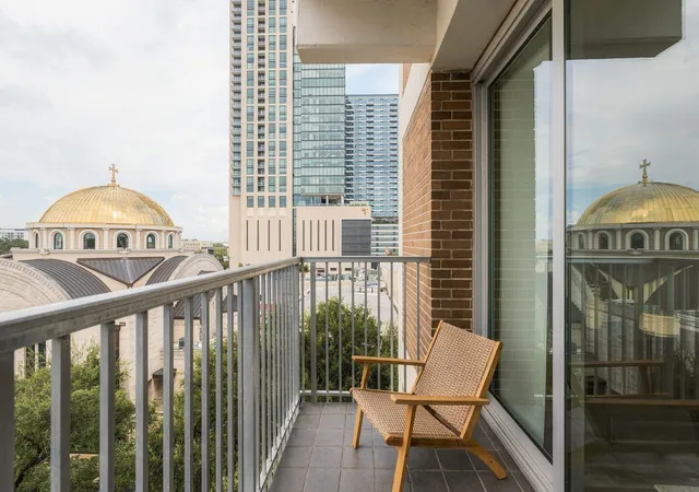 Photo 2 of Condo for sale at 3600 Montrose Blvd #508, Houston, TX 77006 | MLS# 76863682 | Listing updated on 2026-09-15