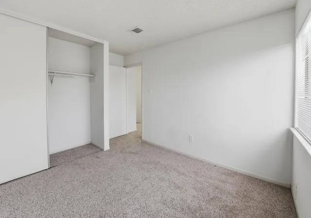 Photo 4 of Townhouse for sale at 12027 Willow Trl, Houston, TX 77035 | MLS# 20030264 | Listing updated on 2026-09-23
