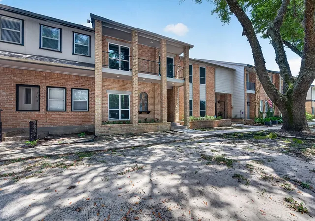 Photo 1 of Townhouse for sale at 608 N Eldridge Pkwy, Houston, TX 77079 | MLS# 19251638 | Listing updated on 2026-09-05