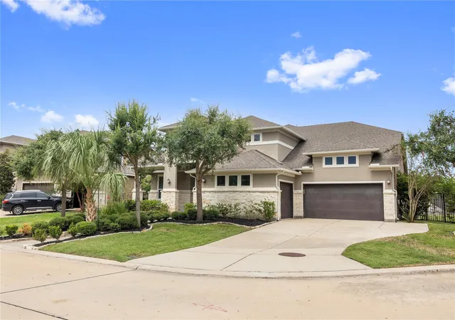 Photo 3 of Single family home for sale at 7819 Lost Pecan Way, Missouri City, TX 77459 | MLS# 12988306 | Listing updated on 2026-09-21