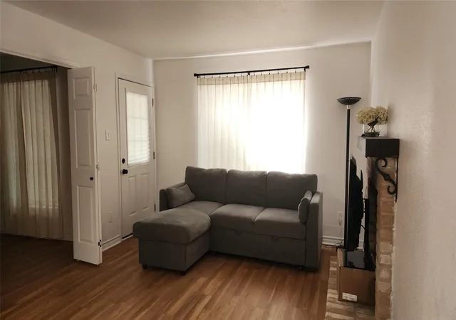 Photo 2 of Condo for sale at 2100 Wilcrest Dr #116, Houston, TX 77042 | MLS# 17329976 | Listing updated on 2026-09-24