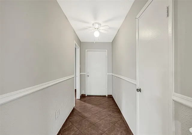 Photo 4 of Condo for sale at 7064 Jetty Ln, Houston, TX 77072 | MLS# 3013518 | Listing updated on 2026-09-11