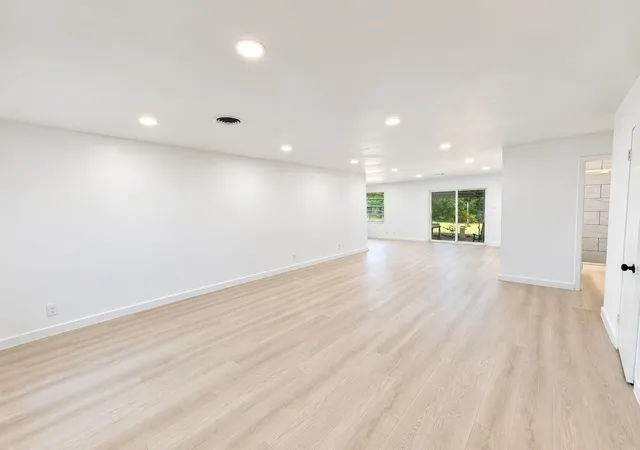 Photo 4 of Single family home for sale at 10807 Safeguard St, Houston, TX 77047 | MLS# 36675334 | Listing updated on 2026-10-05