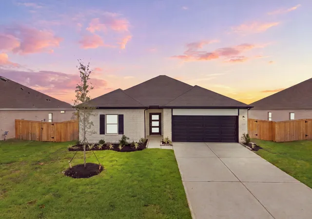 Photo 1 of Sale Pending at 6723 Pebble Blf Ct, Cove, TX 77523 | MLS# 97701596 | Listing updated on 2026-09-17