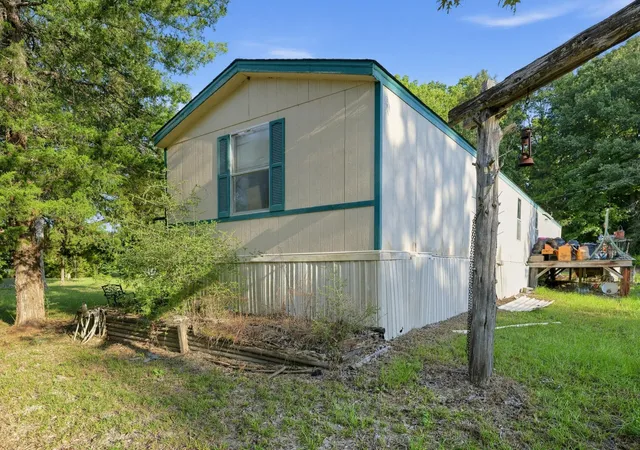 Photo 3 of Single family home for sale at 6035 Us Hwy 96 S, Jasper, TX 75951 | MLS# 61600807 | Listing updated on 2026-10-09