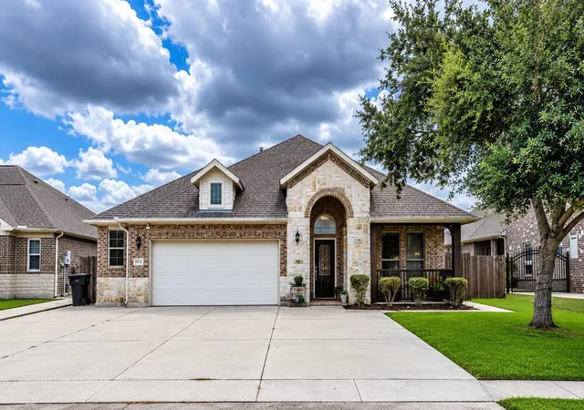 Photo 1 of Sale Pending at 8310 Lake Tahoe Dr, Nederland, TX 77627 | MLS# 76798056 | Listing updated on 2026-09-15
