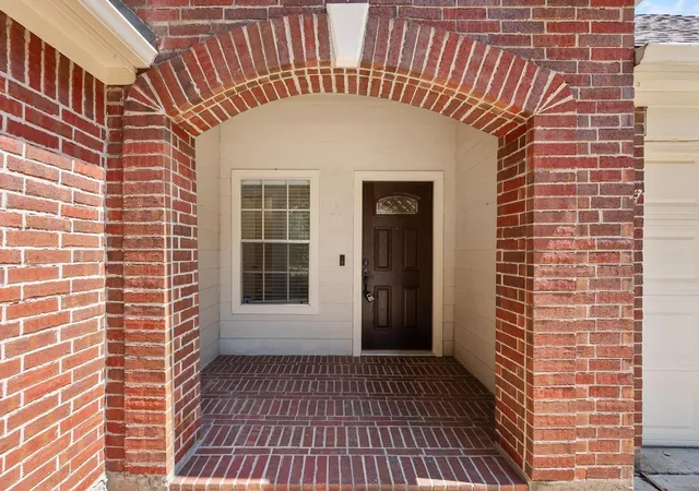 Photo 3 of Single family home for sale at 10638 Desert Springs Cir, Houston, TX 77095 | MLS# 59993559 | Listing updated on 2026-09-11