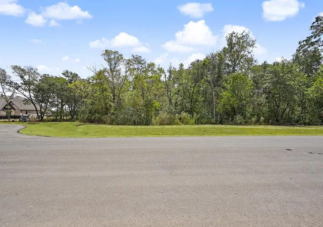 Photo 2 of Land for sale at 9734 Lakeside Oaks Dr Dr, Plantersville, TX 77363 | MLS# 12761114 | Listing updated on 2026-09-01