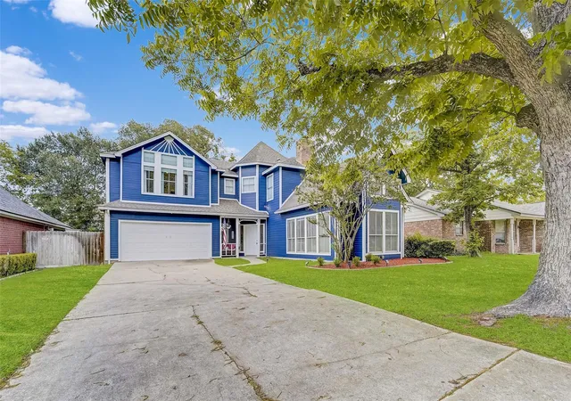 Photo 2 of Single family home for sale at 22818 River Birch Dr, Tomball, TX 77375 | MLS# 45411585 | Listing updated on 2026-09-23