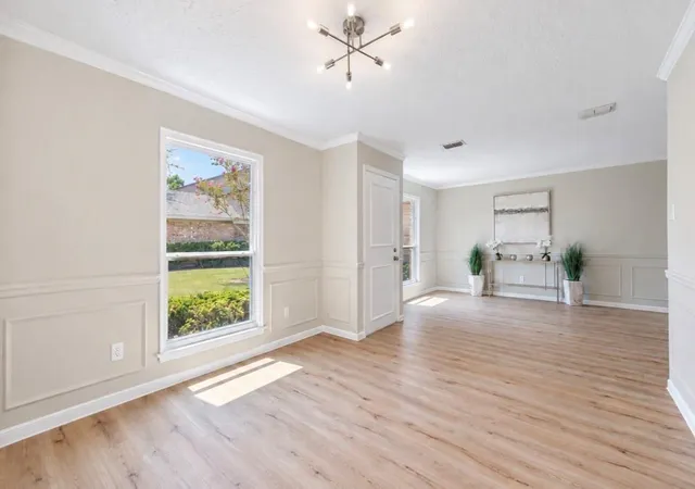 Photo 4 of Sale Pending at 26 Chapparal Ct, Missouri City, TX 77459 | MLS# 84334507 | Listing updated on 2026-09-25