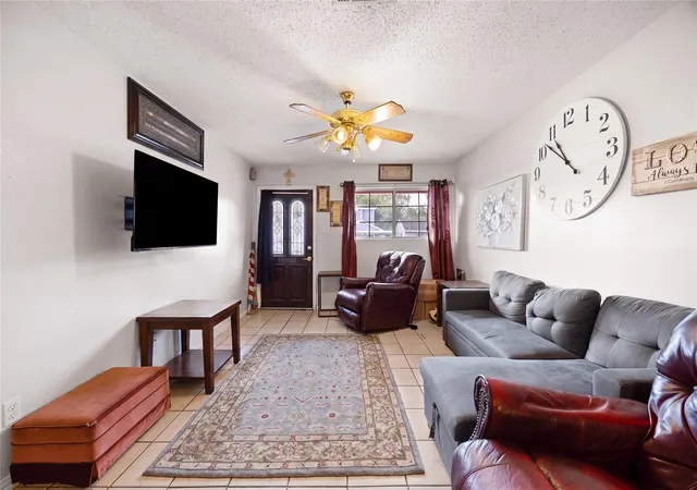 Photo 3 of Single family home for sale at 3217 Bond St, Pasadena, TX 77503 | MLS# 26771631 | Listing updated on 2026-09-04