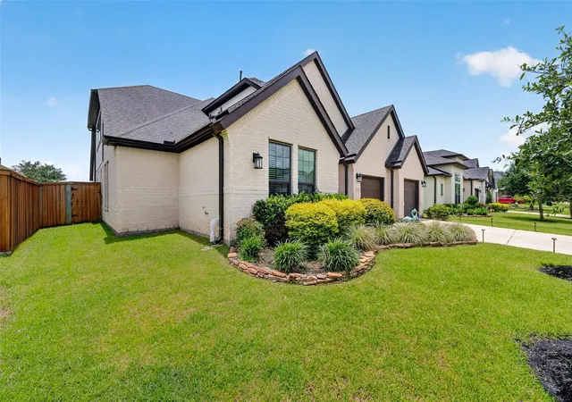 Photo 3 of Single family home for sale at 27419 Parker Spring Ct, Katy, TX 77494 | MLS# 85233315 | Listing updated on 2026-09-19