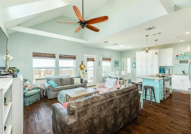 Photo 4 of Single family home for sale at 510 Point Lookout, Freeport, TX 77541 | MLS# 75261862 | Listing updated on 2026-09-04