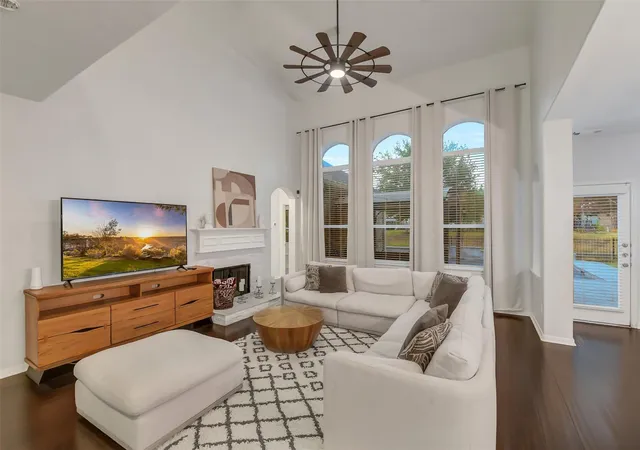 Photo 3 of Single family home for sale at 30214 Vinebriar Dr, Spring, TX 77386 | MLS# 56395004 | Listing updated on 2026-09-01