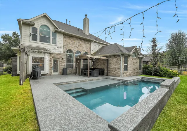 Photo 4 of Single family home for sale at 30214 Vinebriar Dr, Spring, TX 77386 | MLS# 56395004 | Listing updated on 2026-09-01